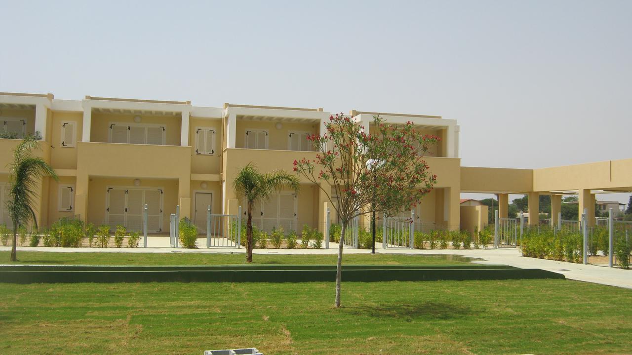 Quartu SantʼElena Residence Mar Mediterraneo מראה חיצוני תמונה