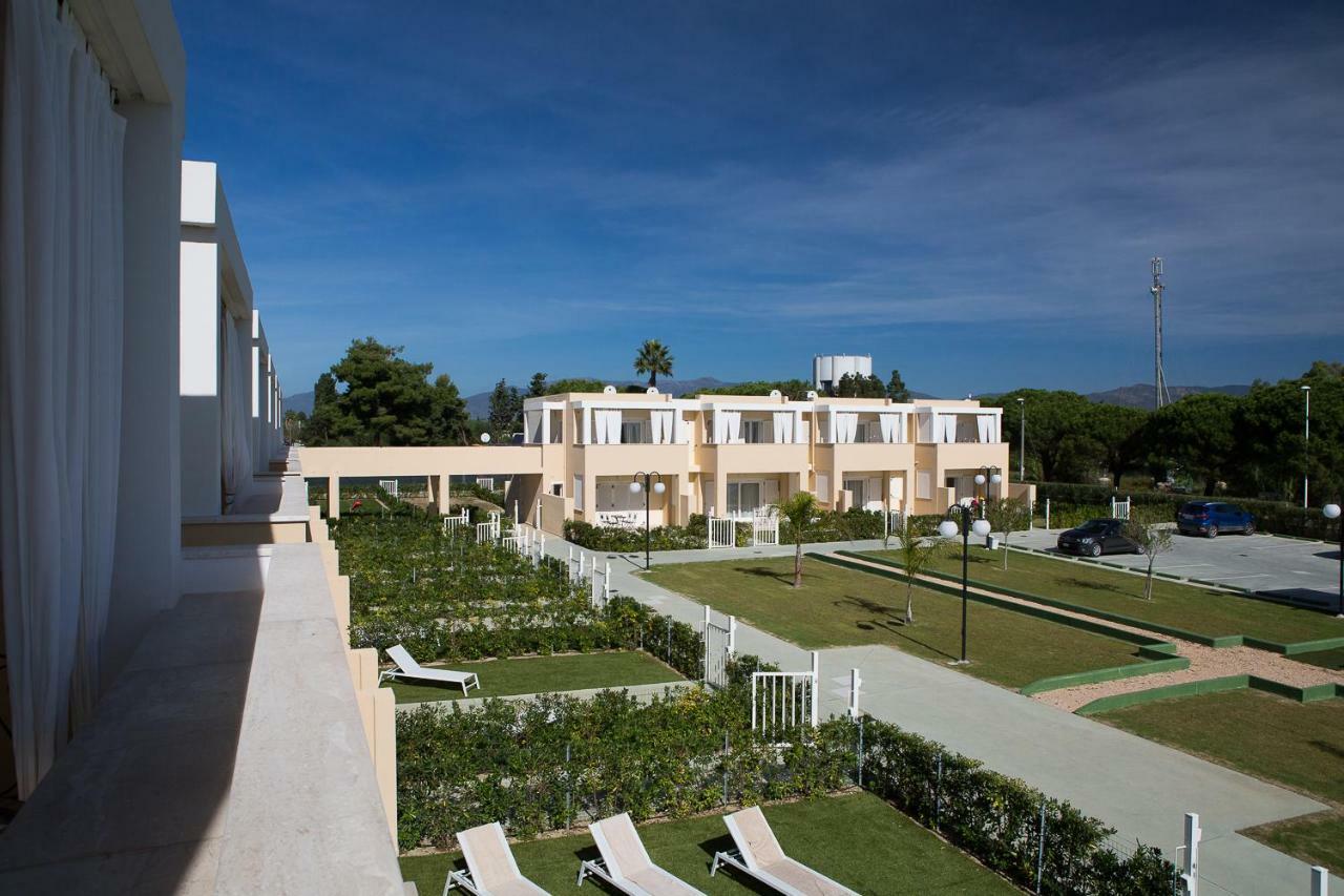 Quartu SantʼElena Residence Mar Mediterraneo מראה חיצוני תמונה